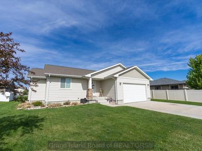 308 Orchardgrass Dr