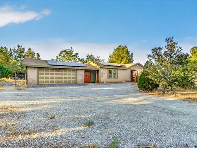 3160 E Navajo Blvd