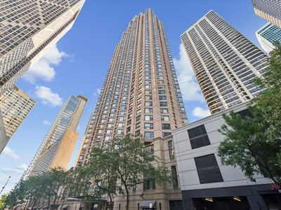 401 E Ontario St APT 2707