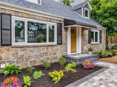 11 Redwood Road