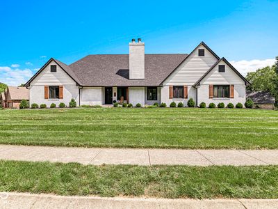 714 Peach Tree Ln
