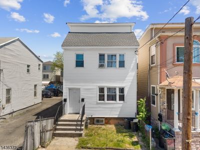 313 Livingston St #2