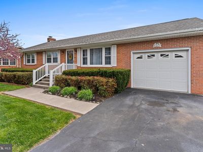 6077 Valley Pike