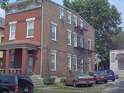 3068 Sidney Ave