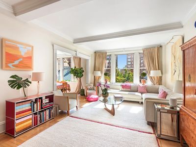 1065 Lexington Ave #8B