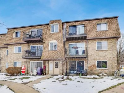 9420 Bay Colony Dr APT 2E