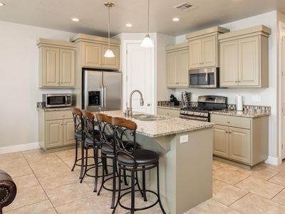 2094 N Coral Ridge Dr