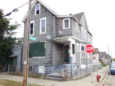 938 South 11th STREET