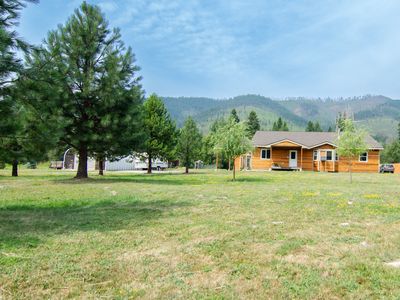 4805 Bobtail Rd