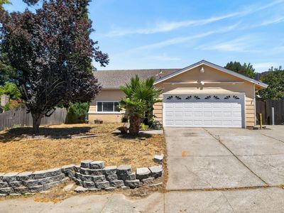 807 Reef Point Dr