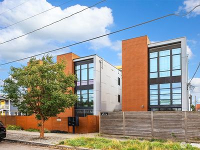 545 S Sullivan Street #C