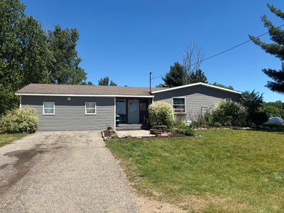 1901 Eighteen Mile Rd