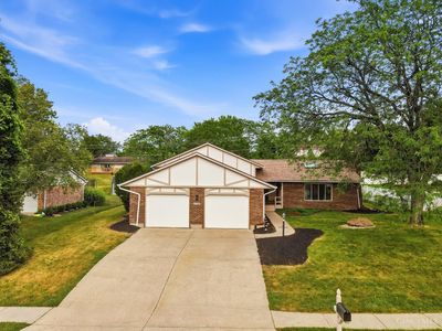 5748 Reswin Dr