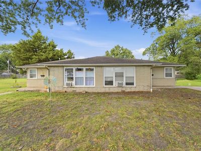 430-432 E Shawnee St
