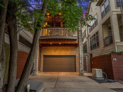 611 Hartman St