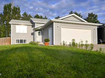2708 10th Ave SE