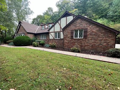 175 Fidler Dr