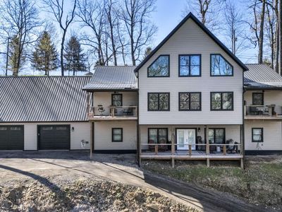 670 Natchez Ln