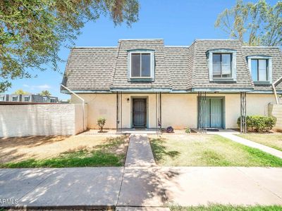 8121 N 32ND Drive