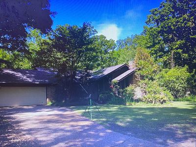 2700 Rhoda Rd