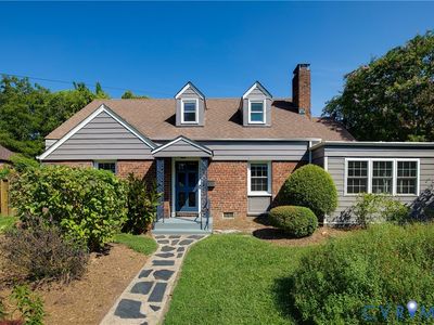 2108 Davenport Ave