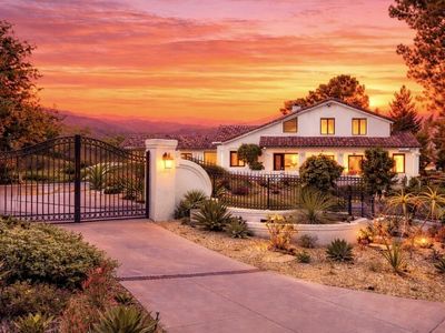 2266 Cold Canyon Rd