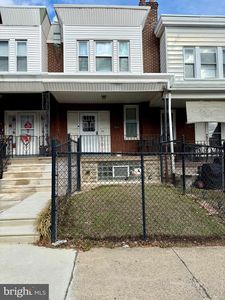 1529 Rosalie St