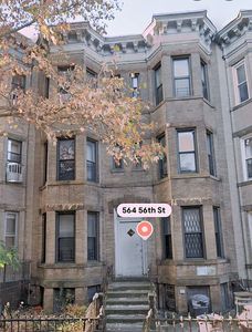 564 56th St