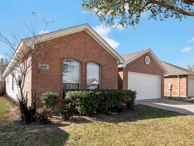 1009 Fort Apache Dr