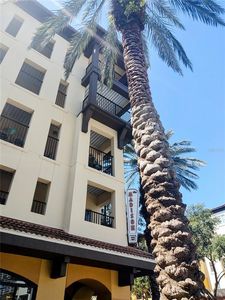 100 4th Ave S APT 120