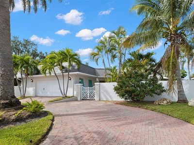422 3rd Ave N