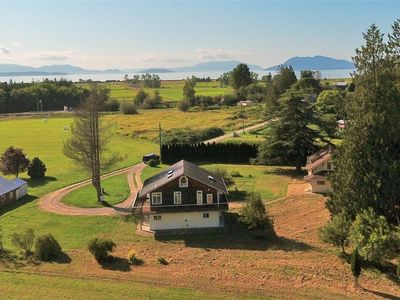 3728 Washington Street