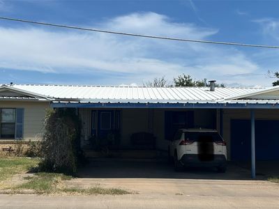 Property at 106 N Avenue O, Olney, TX