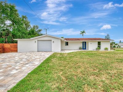 2920 Gulf Gate Dr