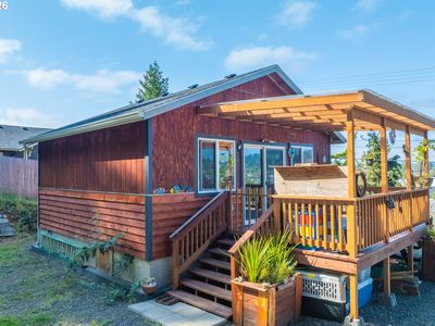 Property at 442 Elm Ave, Reedsport, OR