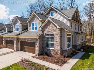 3020 N Spurway Dr