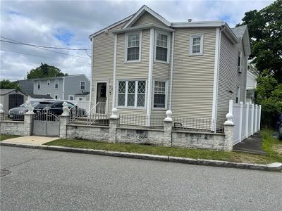 50 Washington Ave E