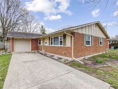 Property at 421 Merrymaid Dr, Englewood, OH
