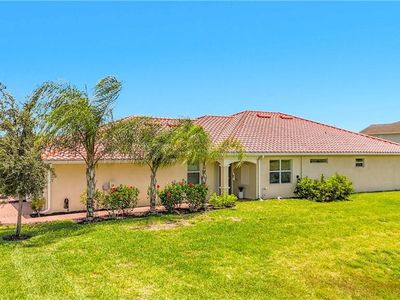 2558 Vine AVE