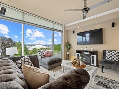 320 E 32nd St Street UNIT 101