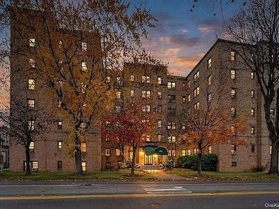 475 Bronx River Rd APT 5C