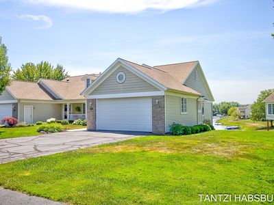 8930 N Clearwater Dr #104