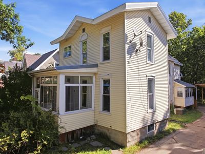 468 Main St