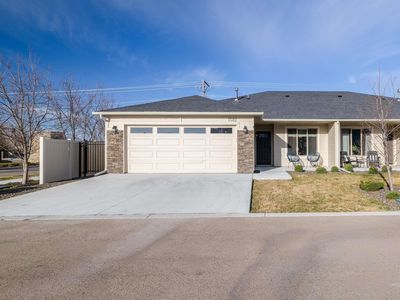 1582 W Windswept Dr