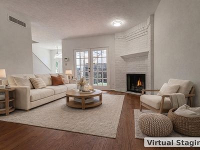 2220 Bering Dr APT 12