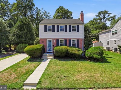 Property at 934 N Longfellow St, Arlington, VA