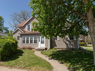311 Center Ave S