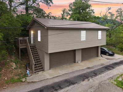 808 Pecan St