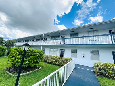 371 Markham Q