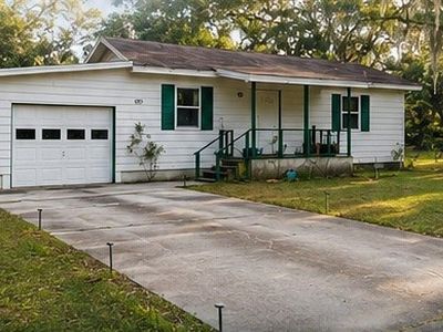 Property at 423 Holiday Dr, Interlachen, FL